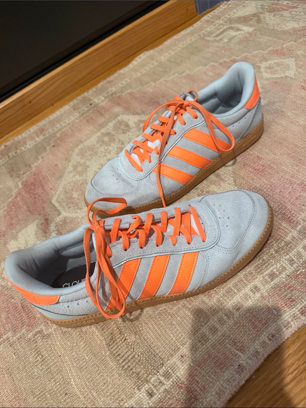 Adidas Women’s Samba Baby Blue
 Sneakers with Bright Orange Stripes size 9